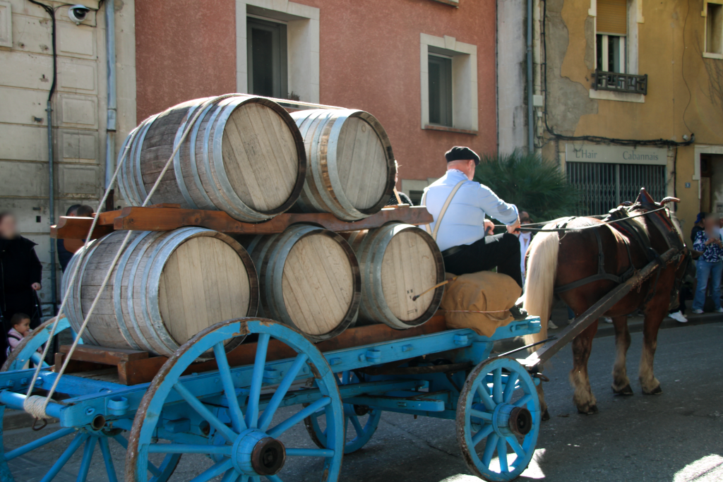 CharretteTonneaux Corso de la Charrette St Michel Cabannes 2024 - Chariot Tonneaux