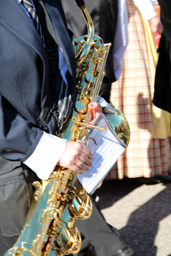 Trombone Trombone dans le cortège de la fête de la Madeleine en septembre 2024